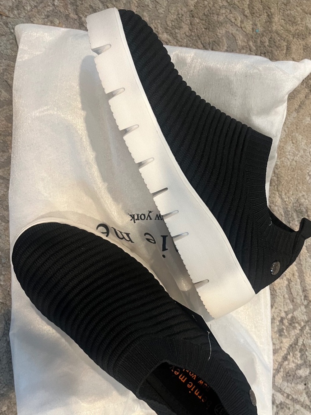 Bernie Mev Slip On Sneakers Size 37 Black Knit Comfort Lightweight Platform